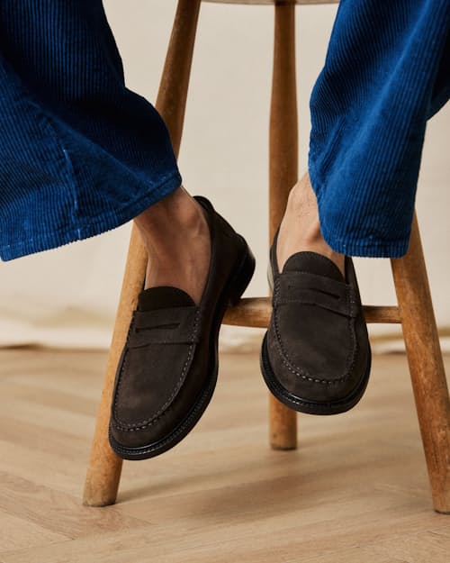 on model image of Yardee Moccasin Loafer
