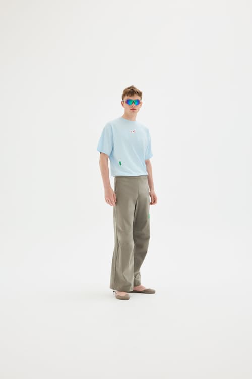 on model image of Short Sleeve Boxy Training Tee