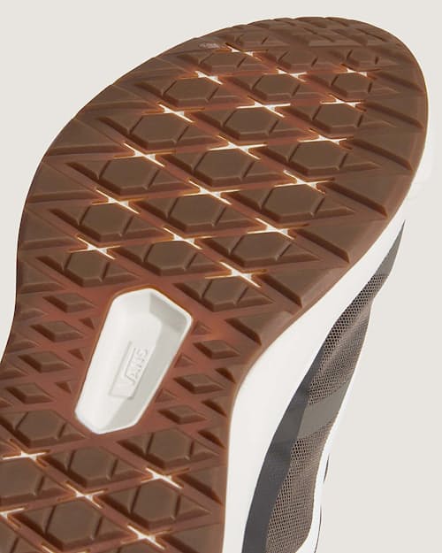 laydown detail image of Ultrarange 2.0 SE Sneaker