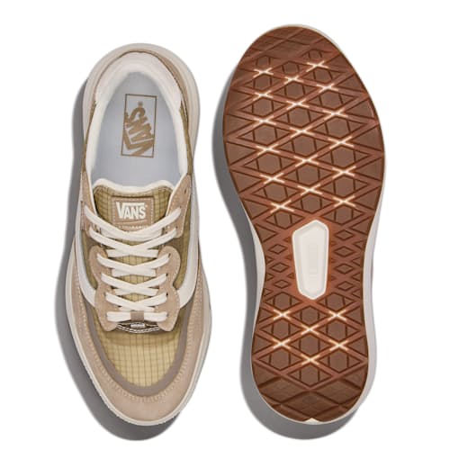 laydown image of Ultrarange 2.0 SE Sneaker