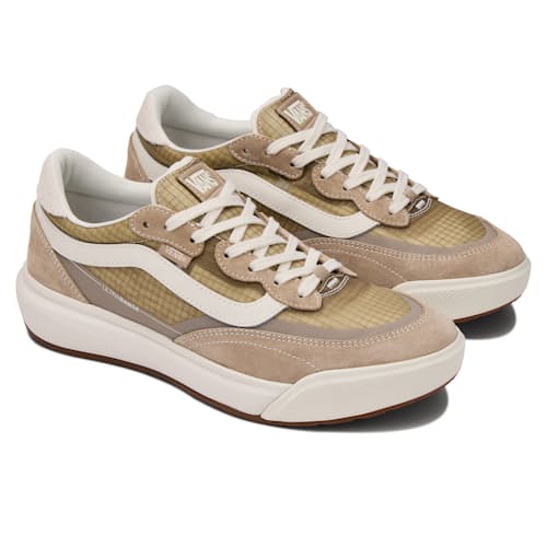 laydown image of Ultrarange 2.0 SE Sneaker
