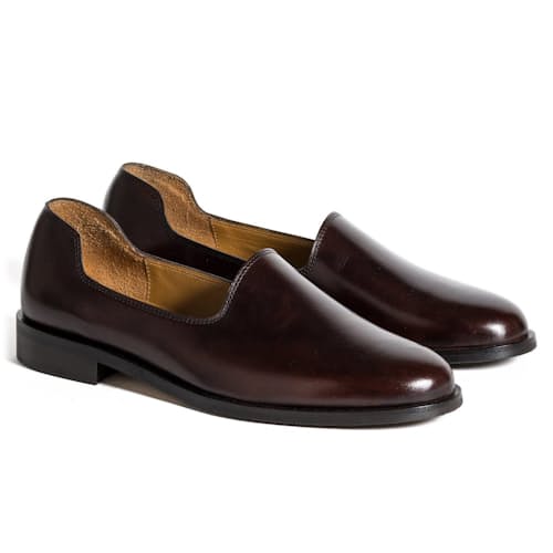 laydown image of Slim Loafer