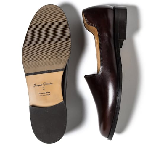 laydown image of Slim Loafer