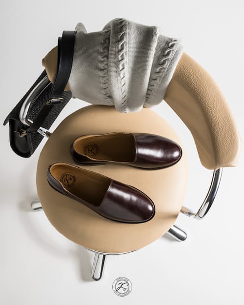 no crop image of Slim Loafer