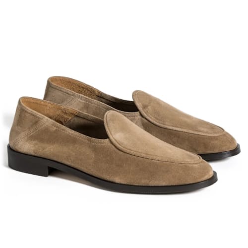 laydown image of Chris Loafer