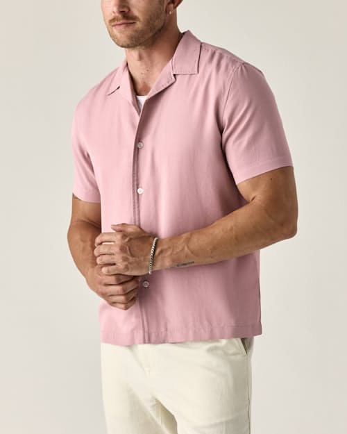 on model image of Tencel Resort Shirt