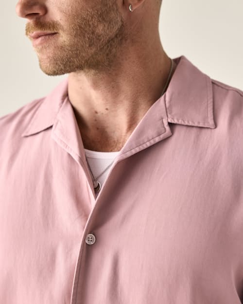 on model image of Tencel Resort Shirt