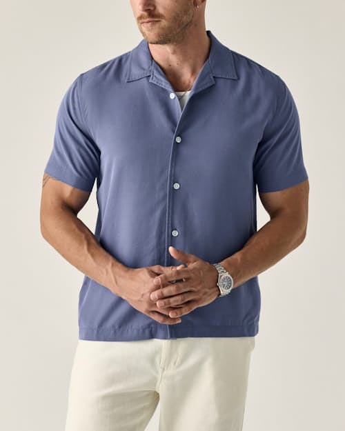 on model image of Tencel Resort Shirt