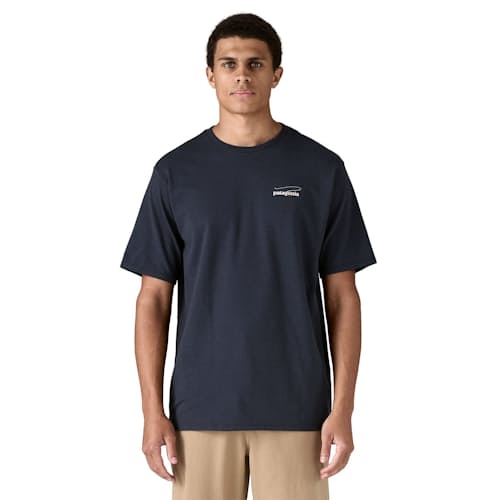 on model image of Casting Logo Responsibilit-Tee