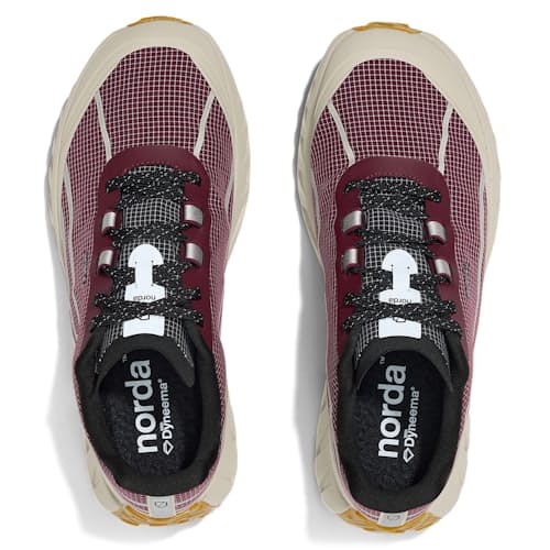 laydown image of 002 Trail Sneaker
