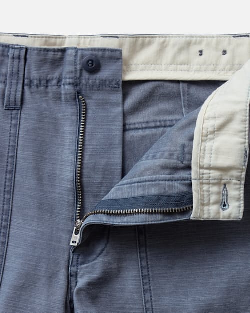 laydown detail image of The Surplus Short - 7"