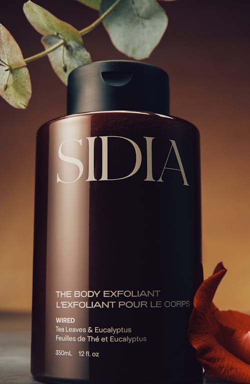 lifestyle image of Body Exfoliator - Wired