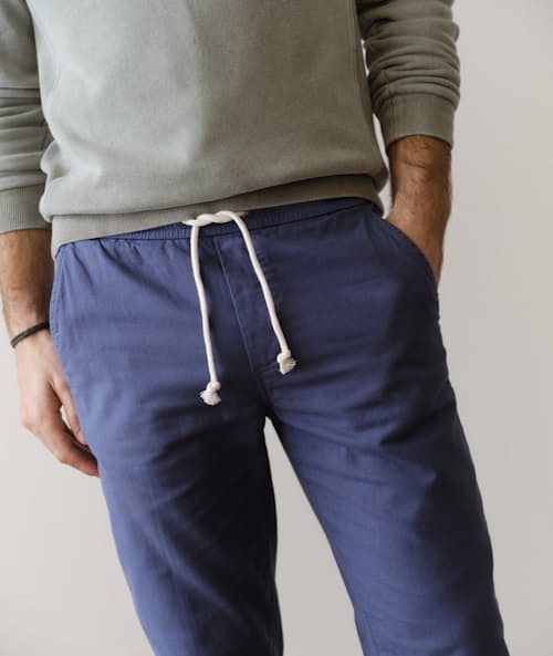 on model image of Saturday Stretch Beach Pant