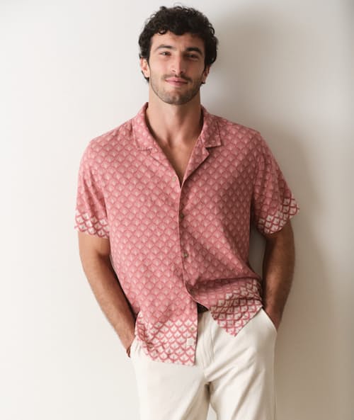 on model image of Tencel Linen Resort Shirt