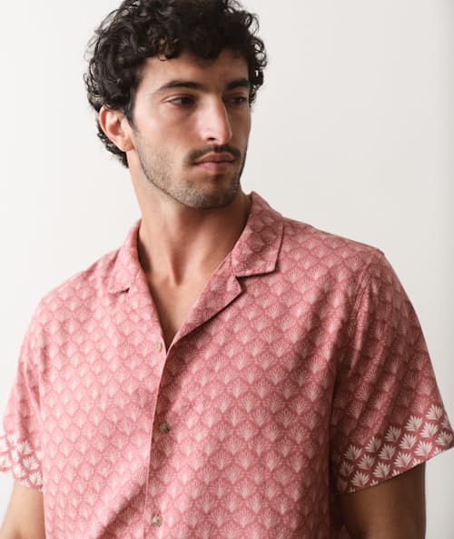 on model image of Tencel Linen Resort Shirt