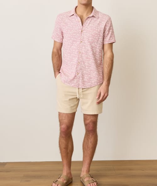 on model image of Saturday Stretch Beach Short - 6"