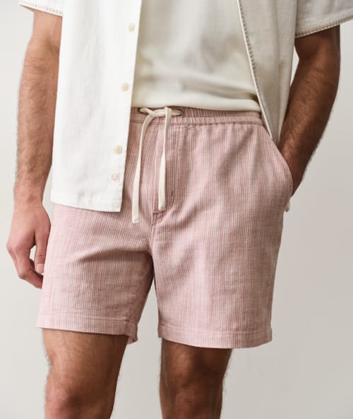 on model image of Saturday Stretch Beach Short - 6"