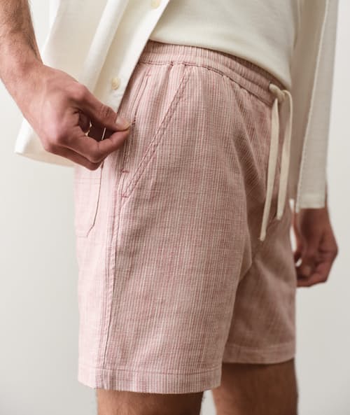on model image of Saturday Stretch Beach Short - 6"