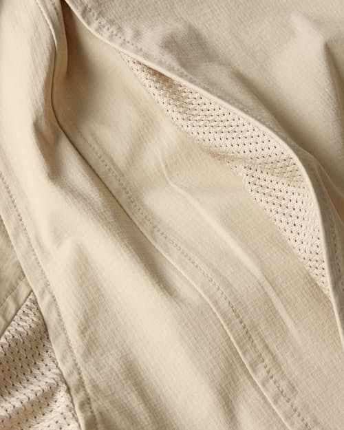 laydown detail image of Solas UPF Shirt