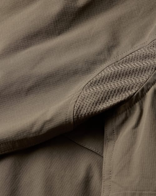 laydown detail image of Solas UPF Shirt