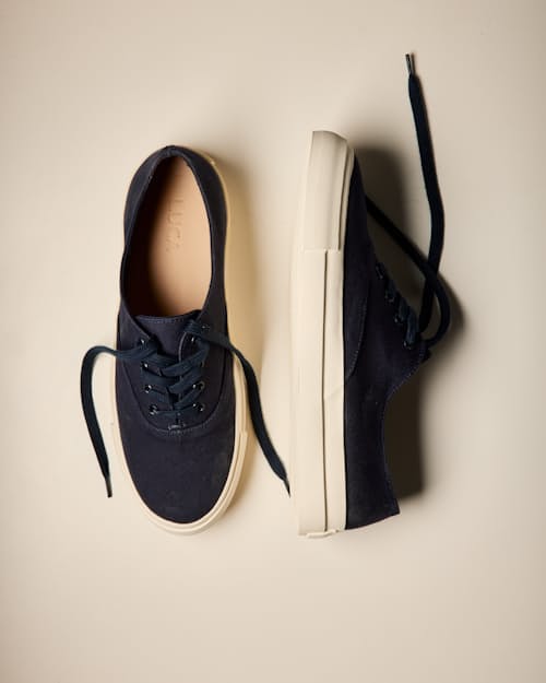 no crop image of Canvas Sneaker