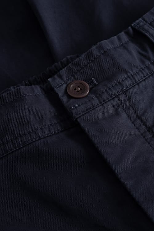 laydown detail image of Kvitfjell Relaxed Cotton Twill Pant