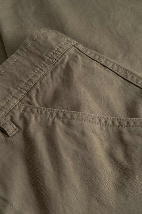laydown detail image of Kvitfjell Relaxed Cotton Twill Pant