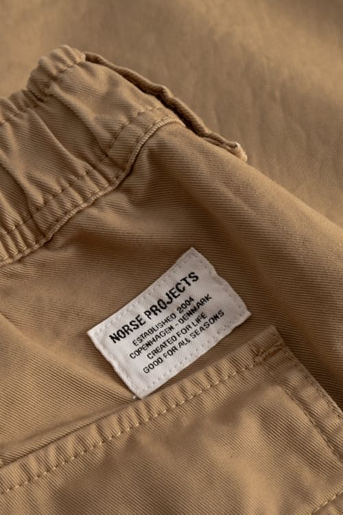 laydown detail image of Kvitfjell Relaxed Cotton Twill Pant