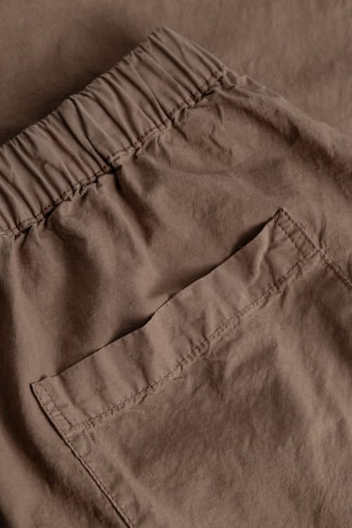 laydown detail image of Aurland Cotton Tencel Short