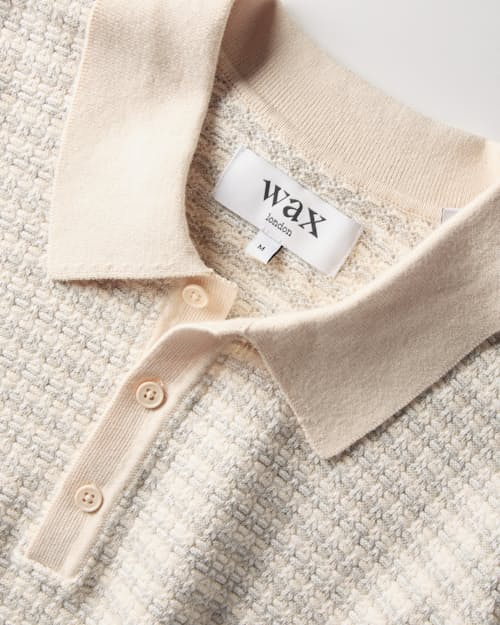 laydown detail image of Naples Polo