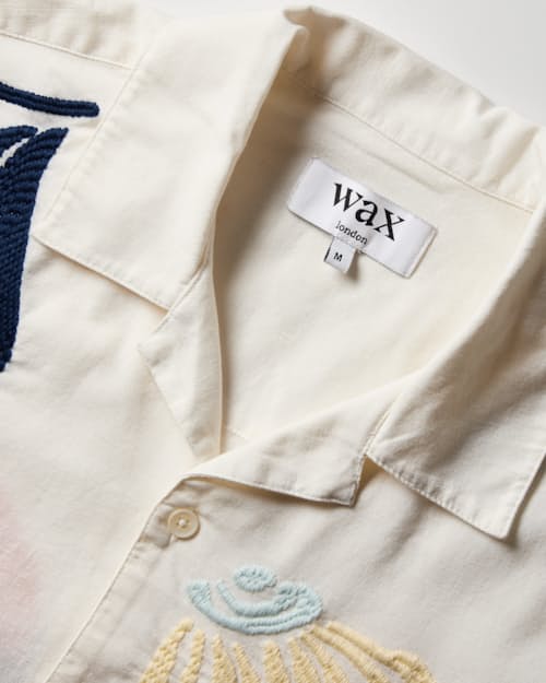 laydown detail image of Didcot Short Sleeve Shirt