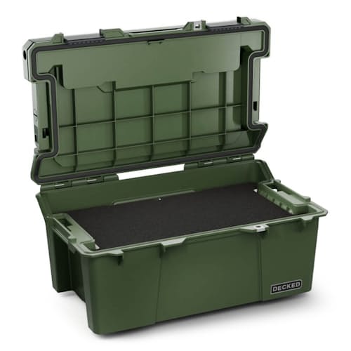 laydown image of Sixer 16 Gear Case