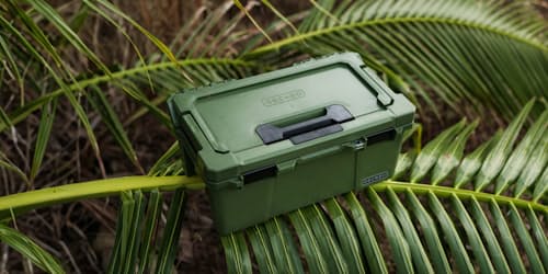lifestyle image of Sixer 16 Gear Case