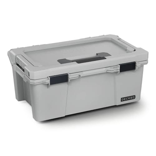laydown image of Sixer 16 Gear Case