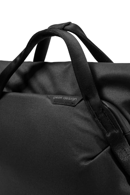 laydown detail image of Everyday Totepack - 20L