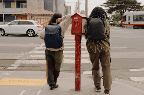 lifestyle image of Everyday Totepack - 20L