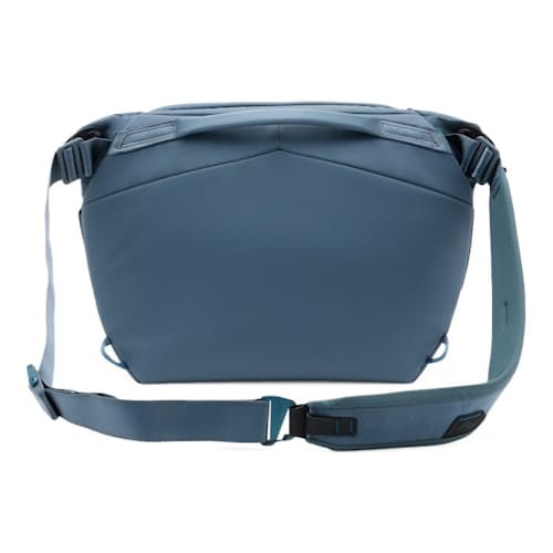 laydown image of Everyday Sling - 6L