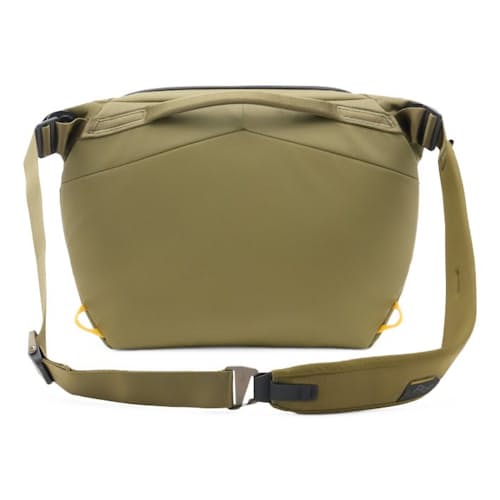 laydown image of Everyday Sling - 6L