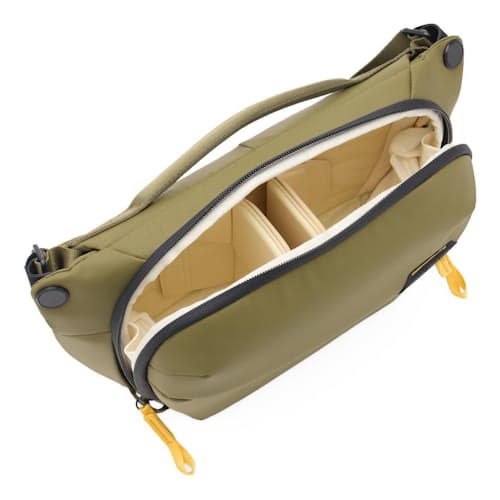 laydown image of Everyday Sling - 6L