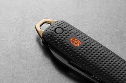 laydown detail image of The Elko Pocket Knife