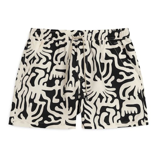 laydown image of The Resort Swim Short - 5"