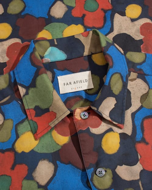 laydown detail image of Busey Floral Short Sleeve Shirt