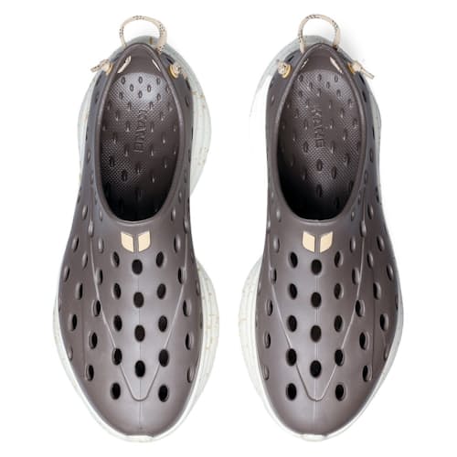 laydown image of Revive Active Recovery Shoe