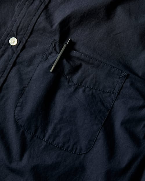 laydown detail image of Poplin Draftsman Short Sleeve Shirt
