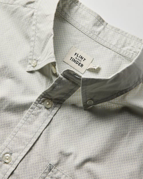 laydown detail image of Poplin Draftsman Short Sleeve Shirt