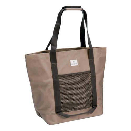 lifestyle image of Tote M