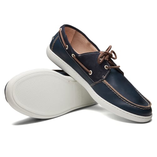 laydown image of Velaflex Boat Sneaker