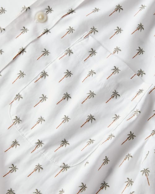 laydown detail image of Movement Short Sleeve Shirt