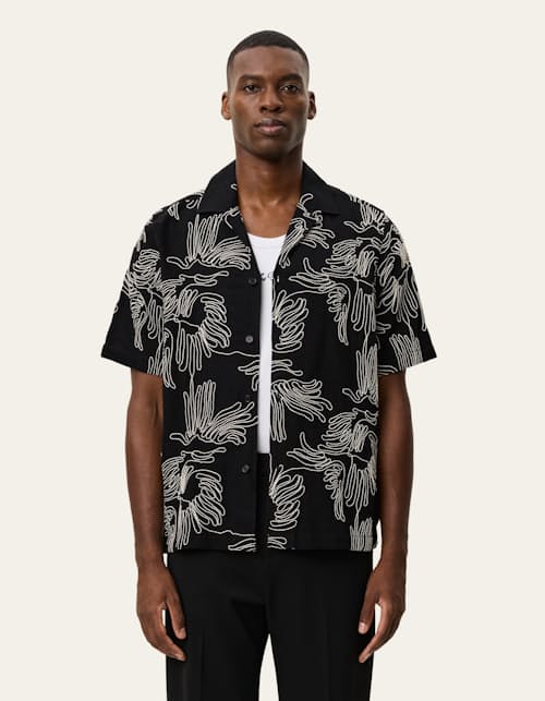 on model image of Liam Short Sleeve Shirt