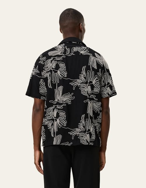 on model image of Liam Short Sleeve Shirt